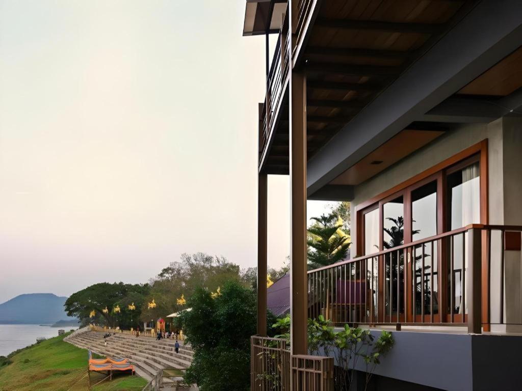 Chic Chiangkhan Hotel Chiang Khan Exteriör bild